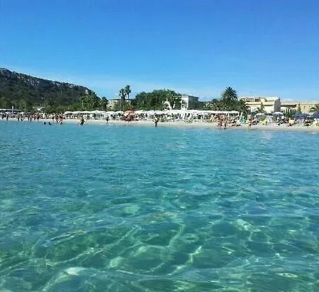 Poetto Villini בית הארחה 3*